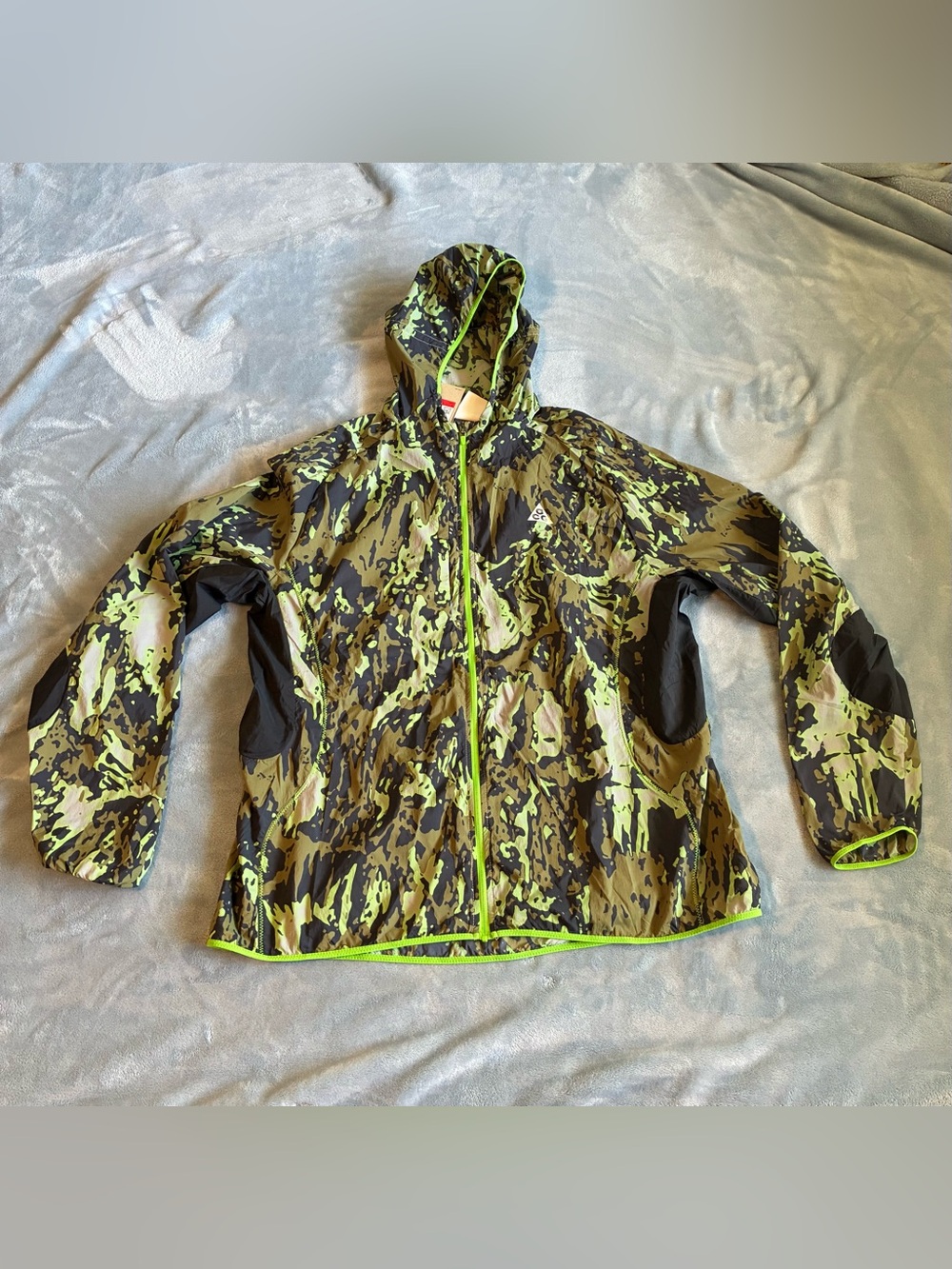 Nike ACG Trail Energy Jacket Men's Large College Grey/Black/White Running Camo